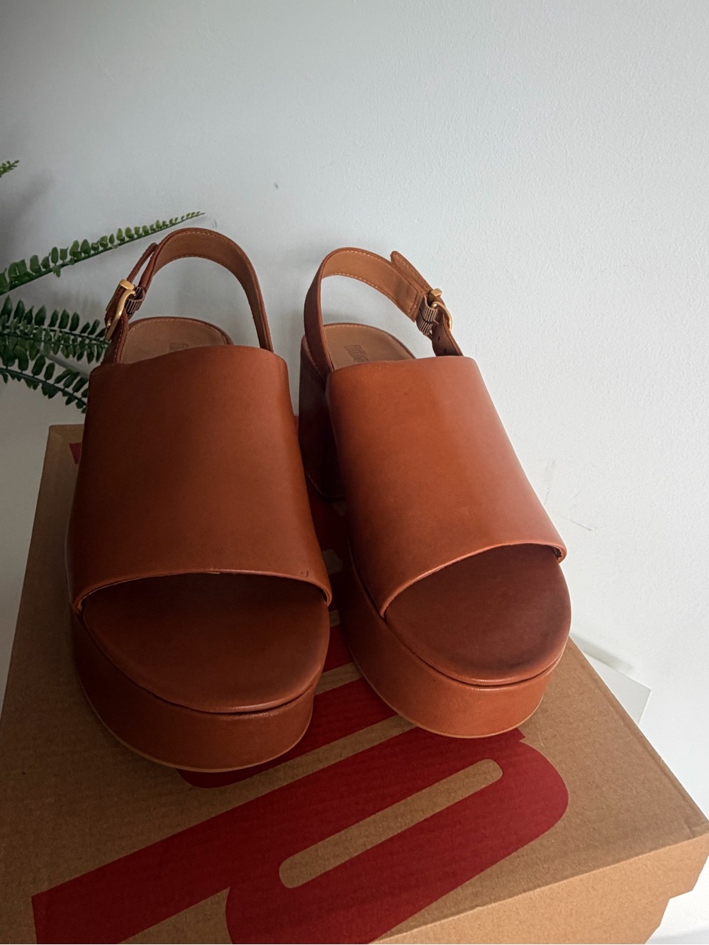 Fitflop PLATFFORMS Leather Heeled Back-Strap Sandals - size 9 Brown - Picture 3 of 6